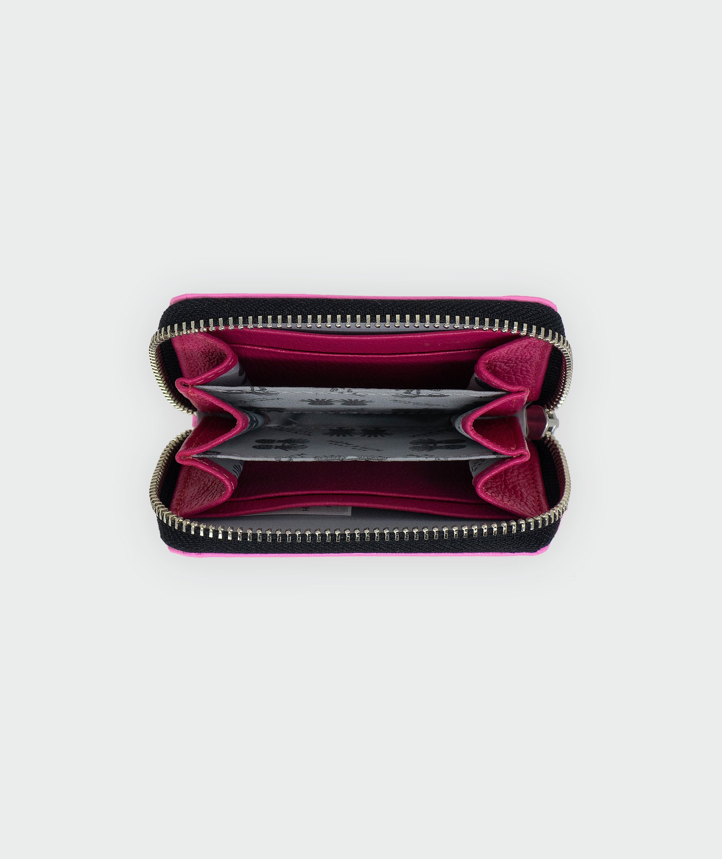 Frodo Bubblegum Pink Leather Wallet - Eyes Embroidery - Inside view