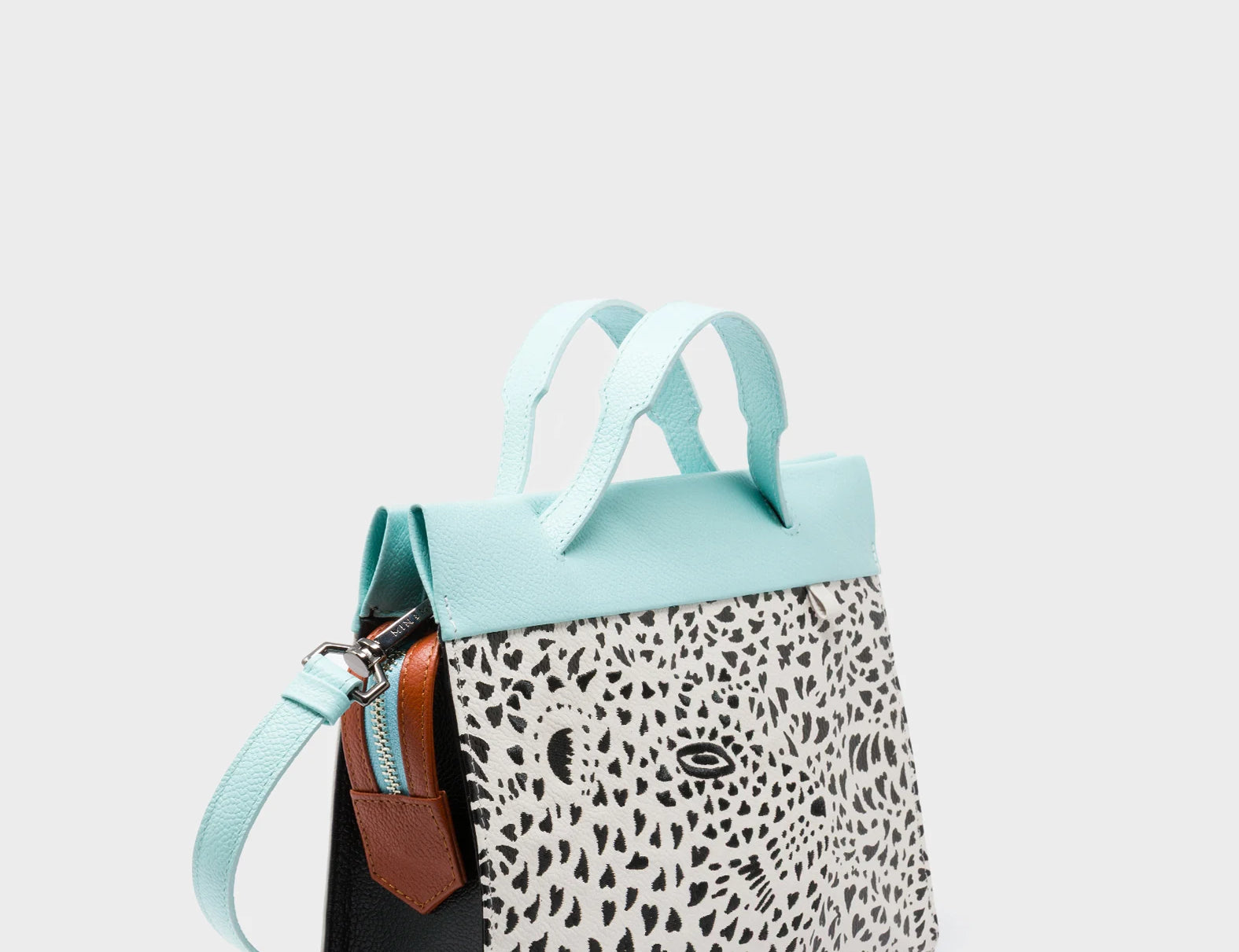 Vali Crossbody Cream Leather Bag - Happy Tiger Embroidery - Handles View