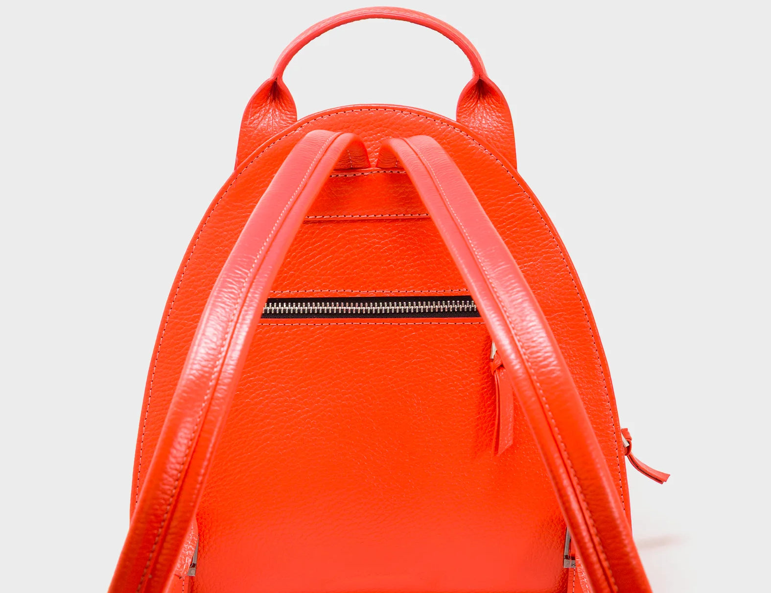 Atsuko The Drop Leather Backpack - Fiesta Red - Back View
