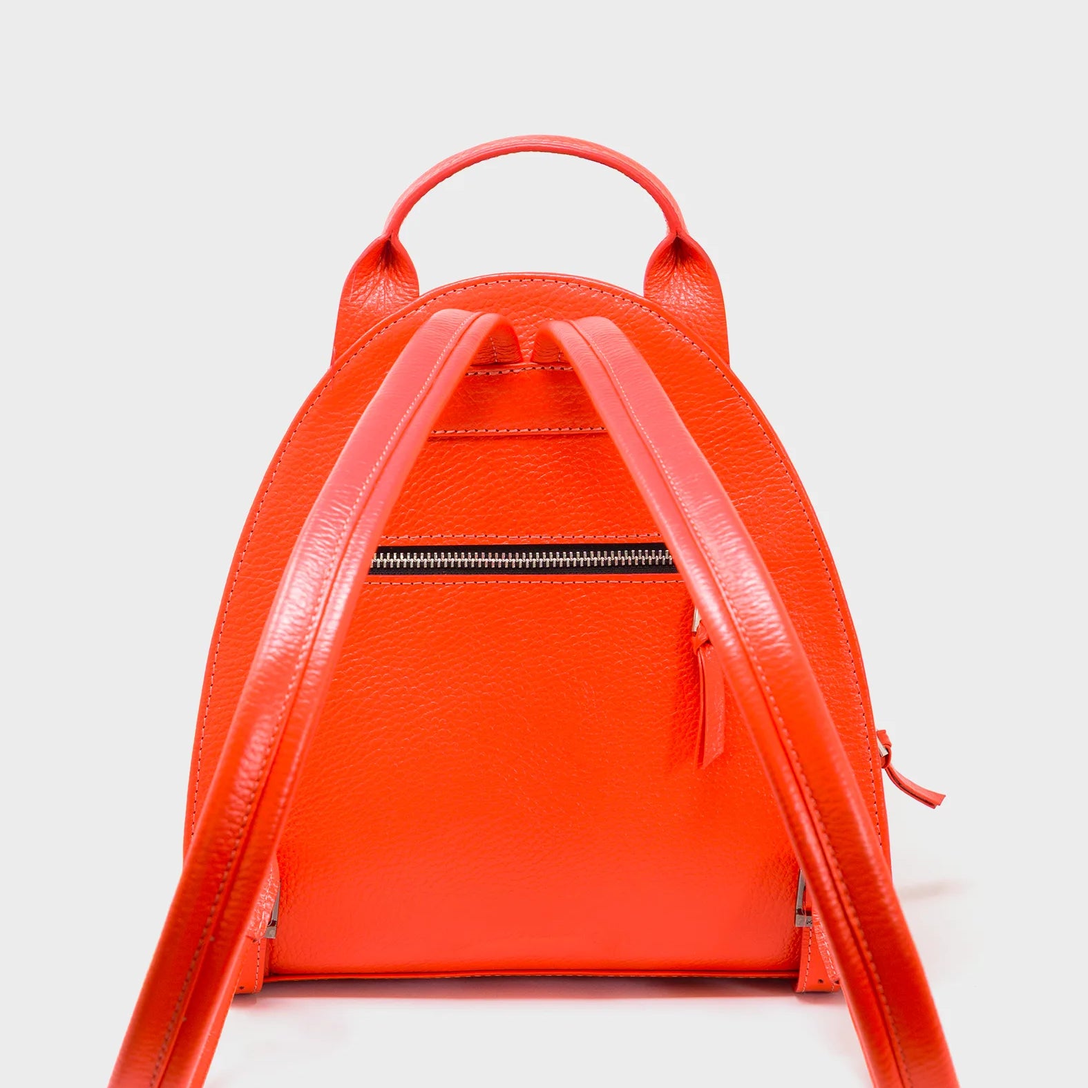 Atsuko The Drop Leather Backpack - Fiesta Red - Back View