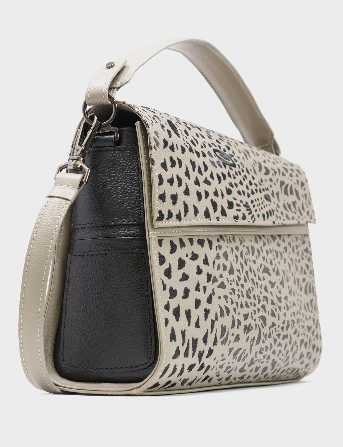 Anastasio Medium Crossbody Handbag Tuffet Brown Leather - Wild Heart Embroidery - Detail view