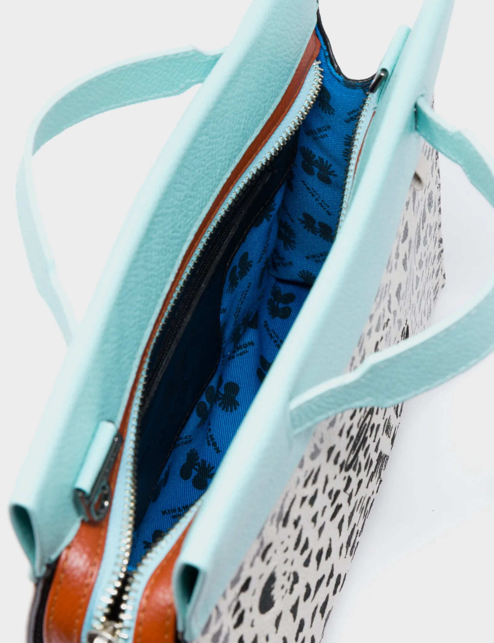 Vali Crossbody Cream Leather Bag - Happy Tiger Embroidery - Inside View