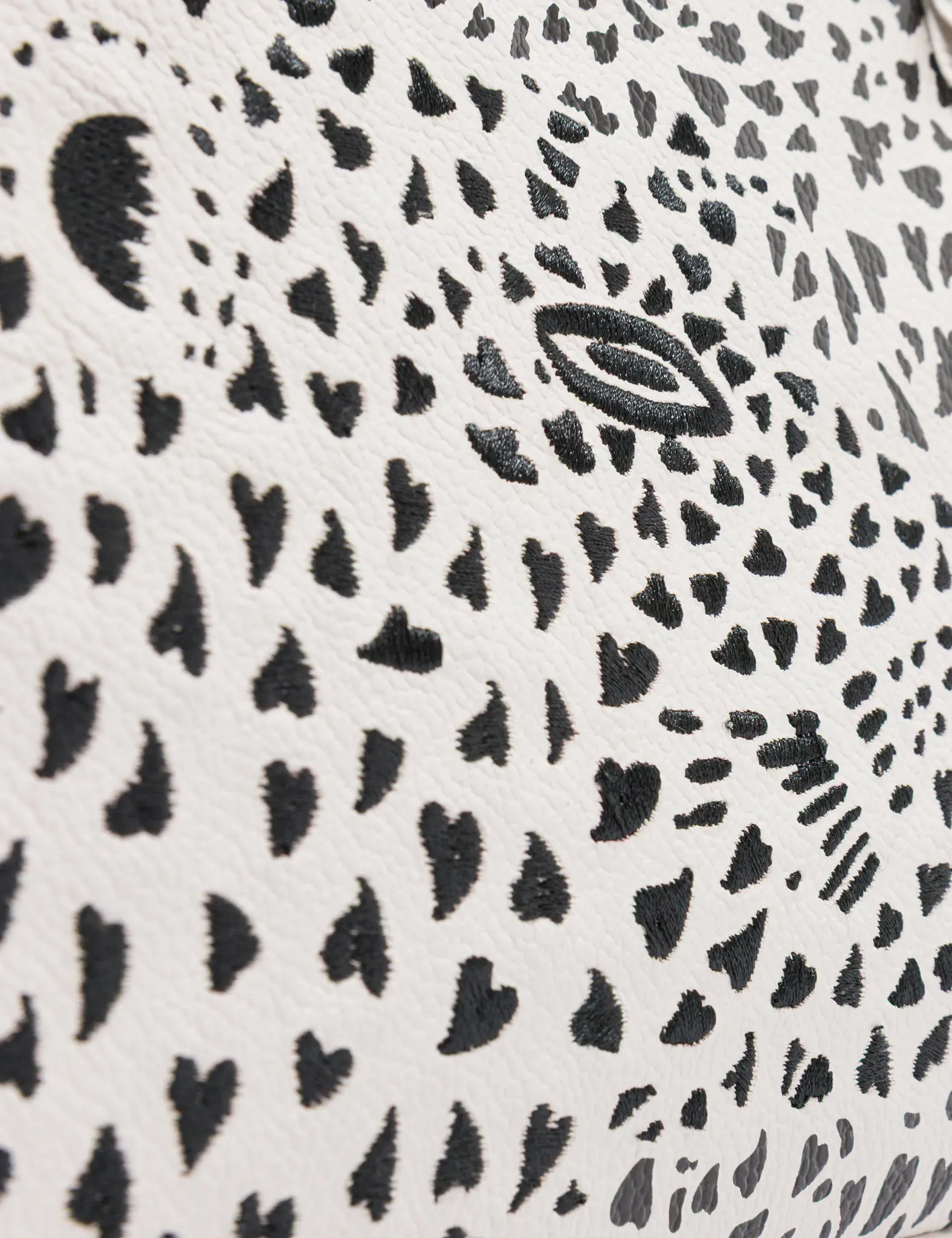 Vali Crossbody Cream Leather Bag - Happy Tiger Embroidery - Detail View