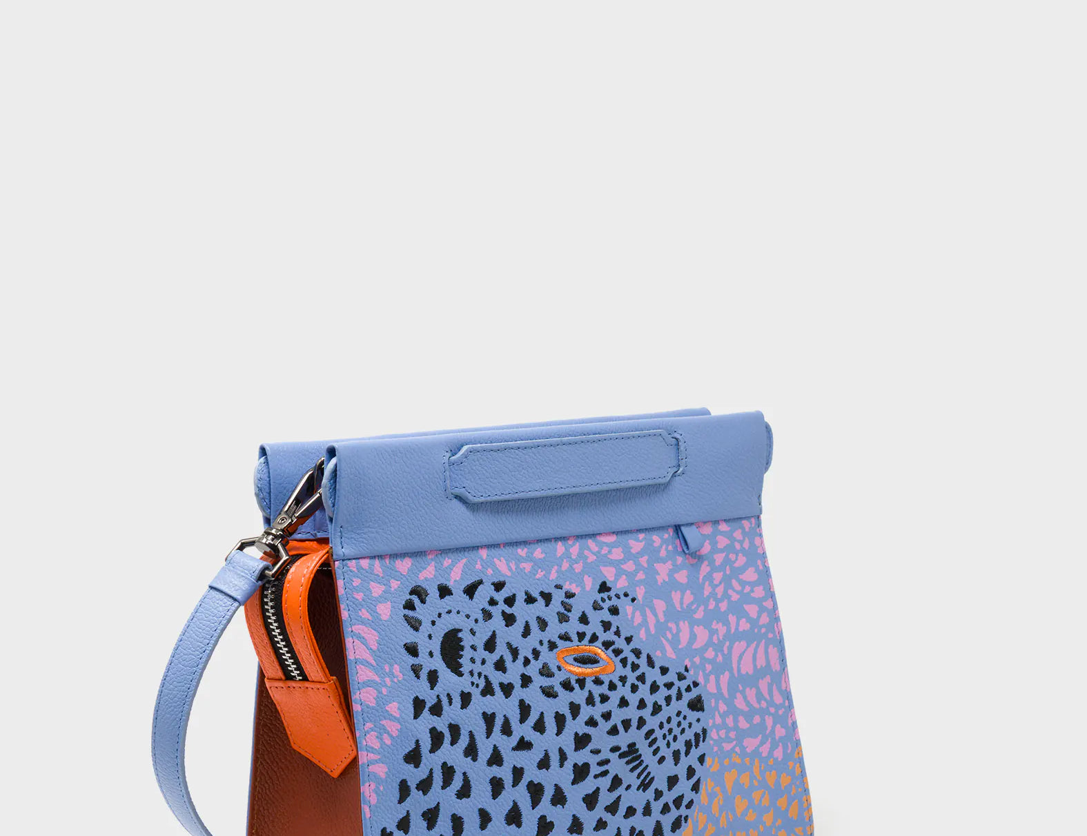 Vali Crossbody Vista Blue Leather Bag - Retro Tiger Design - Main View