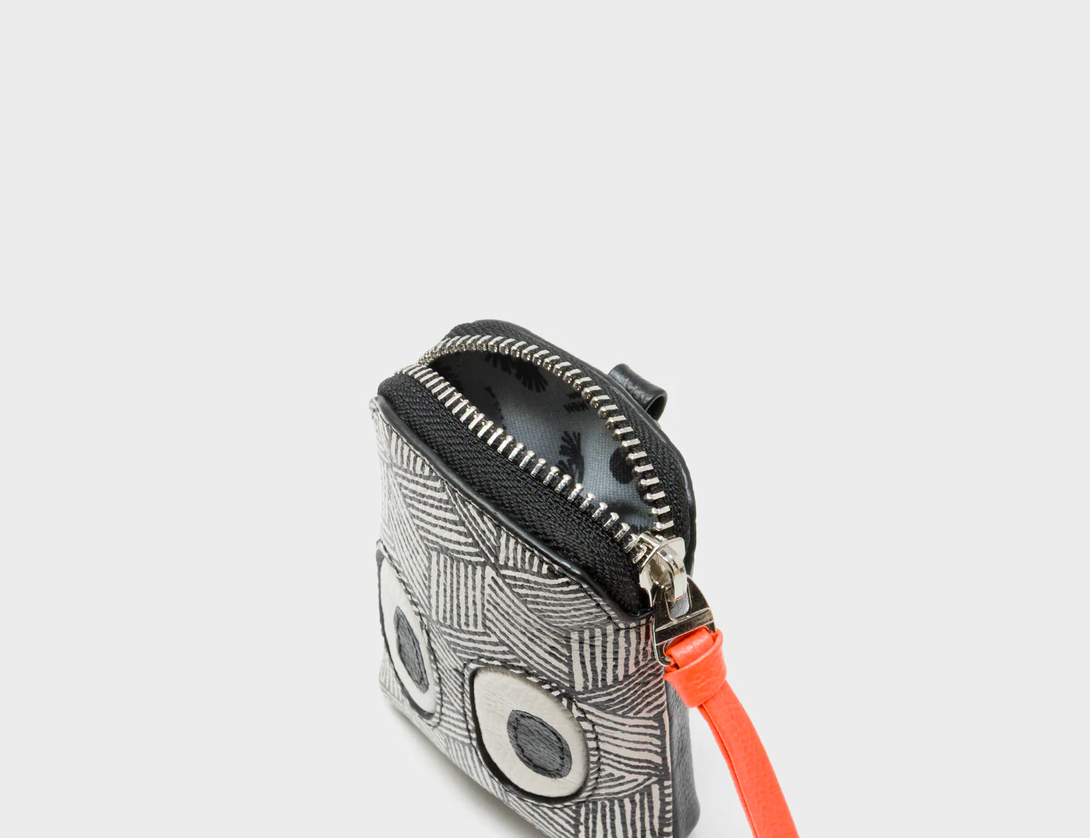 Florence Pouch Charm - Cream Leather Keychain Eyes Engraved - Under View