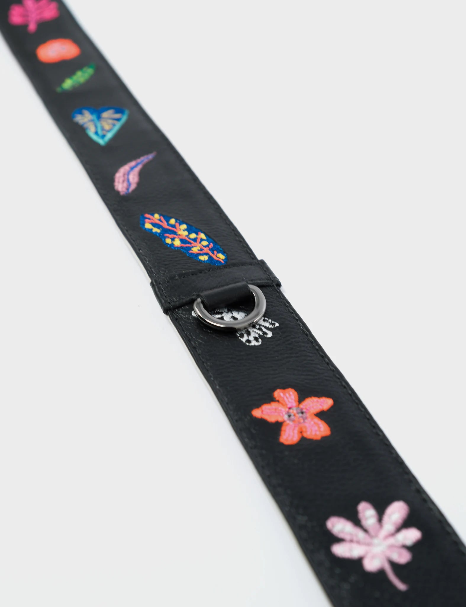Detachable Black Leather Shoulder Strap - El Trópico Embroidery - Detail