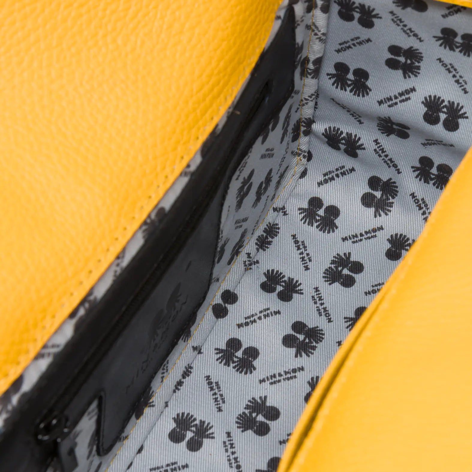 Benji Medium Crossbody Golden Glow Leather Bag - Look Up 👀 - Inside View