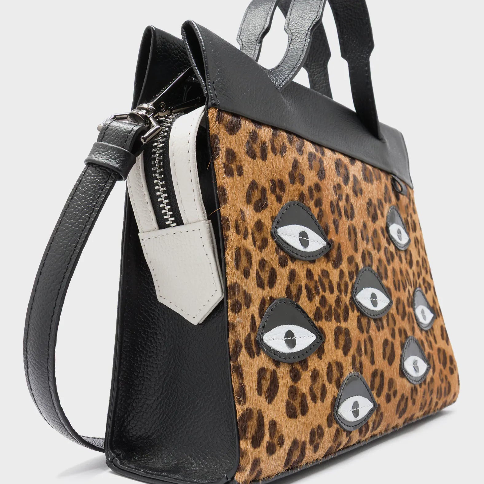 Vali Crossbody Small Animal Print Leather Bag - Eyes Applique Adjustable Handle - Detail 