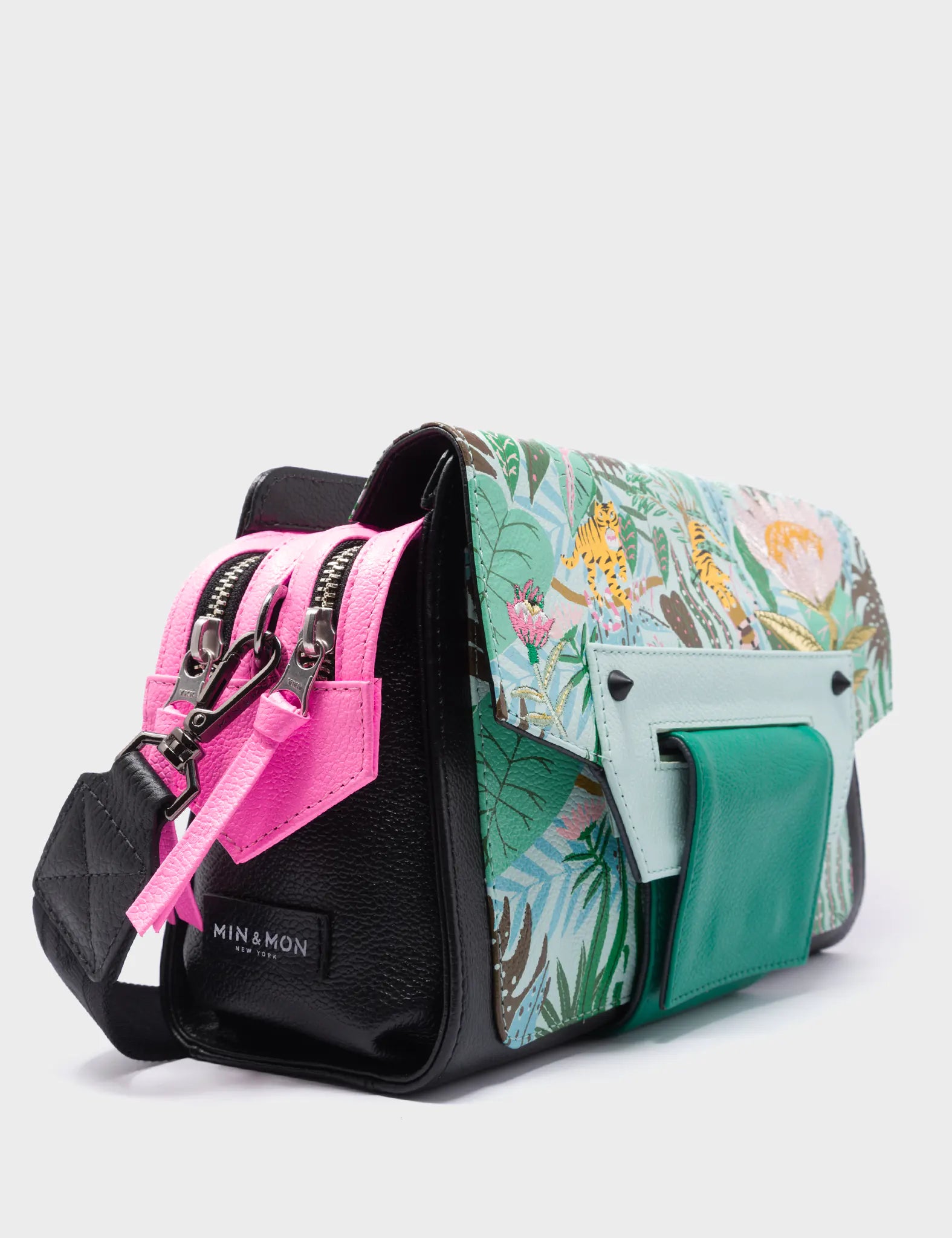 Cael Reversible Black And Green Shoulder Bag - El Trópico Design A Side Wiew