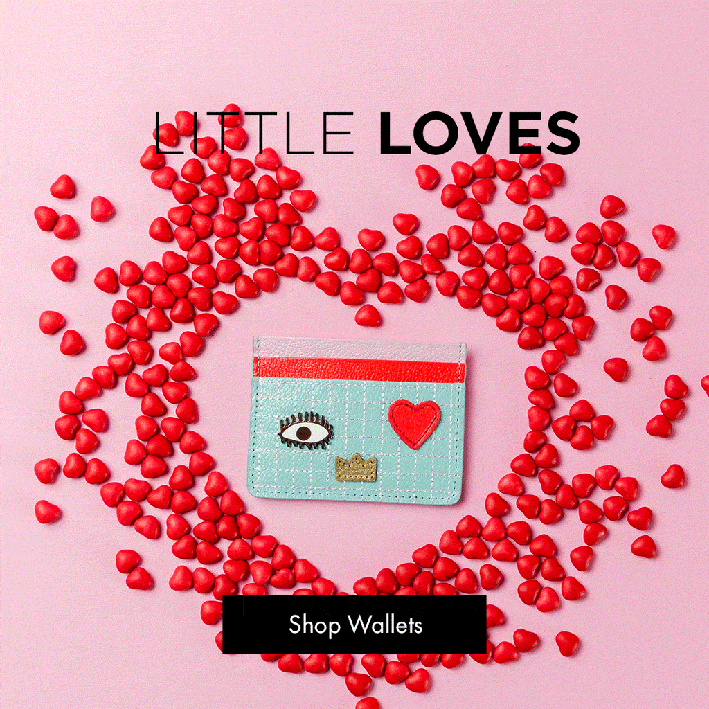 Animated image of a Min & Mon wallet surrounded by red heart shapes, highlighting small Valentine-inspired gifts.
