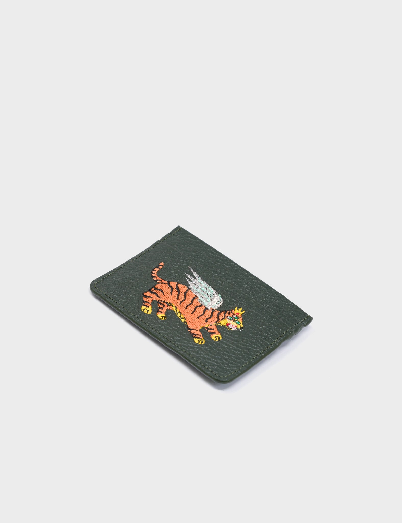 Filium Green Leather Cardholder - Winged Tiger Embroidery - Detail View