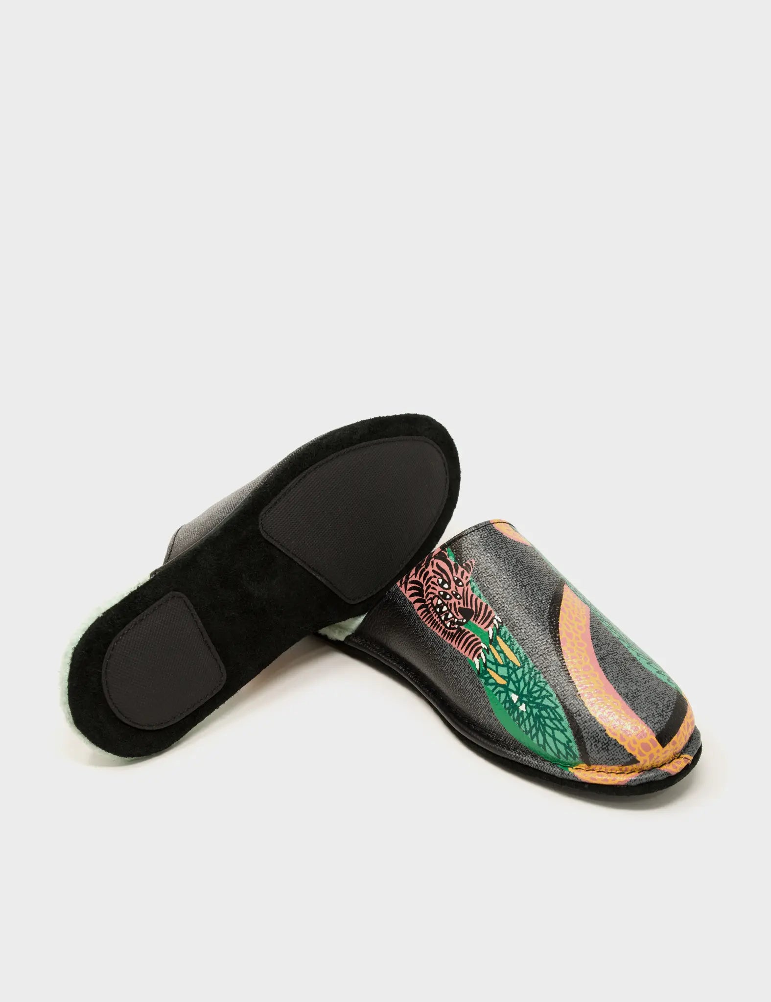 Slippers - Black Leather Tangle Tales Print